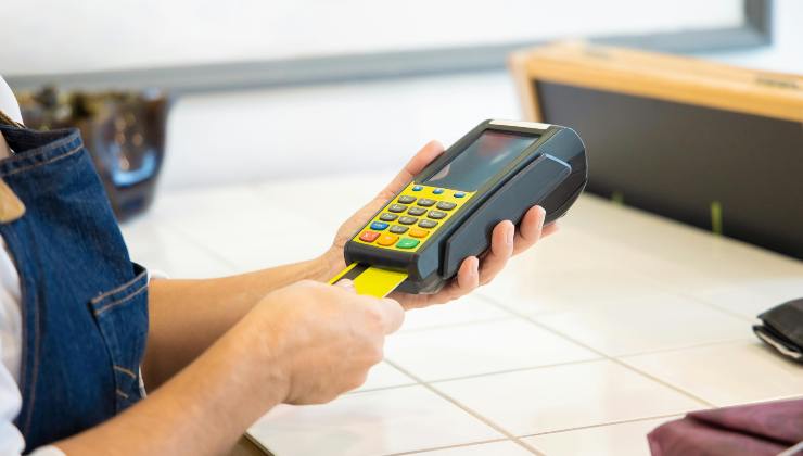 Come ti clonano la carta e ti rubano soldi - mandamentonotizie.it - 20250520
