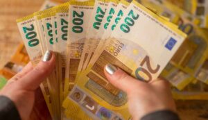 Generali ti fa guadagnare 10.000 euro - Mandamentonotizie.it (Fonte foto Canva)