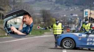 Posto di blocco, multa altissima se controllano il portabagagli - mandamentonotizie.it - 20250522