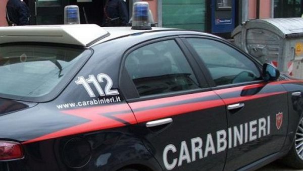 IRPINIA. Intasca assegno di un 82enne; una romana nei guai