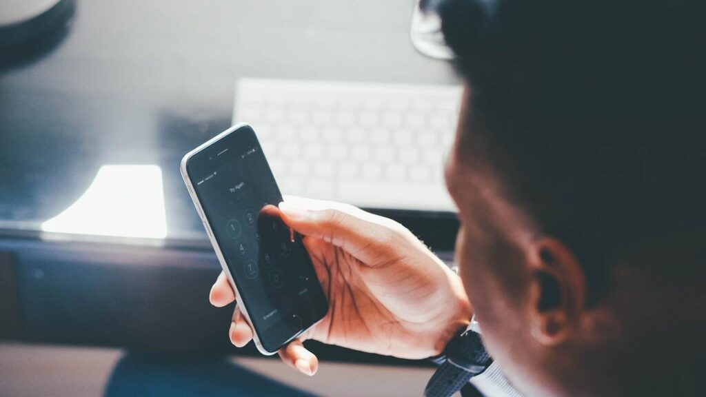 Codice della strada, lanciata la prima app che ti cancella la multa in tempo reale | Passi da “colpevole” a “innocente” in 7 secondi