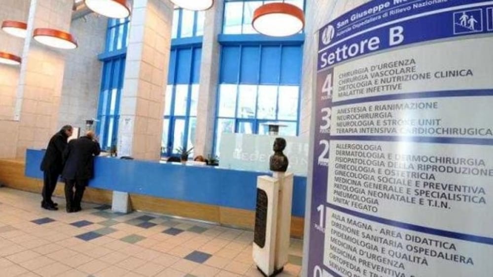 Covid-19, al “Moscati” sono 21 i pazienti ricoverati. 7 in terapia intensiva