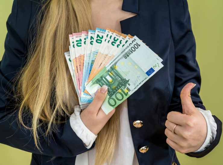 Busta paga 118 euro in più - Mandamentonotizie.it (Fonte foto Canva)