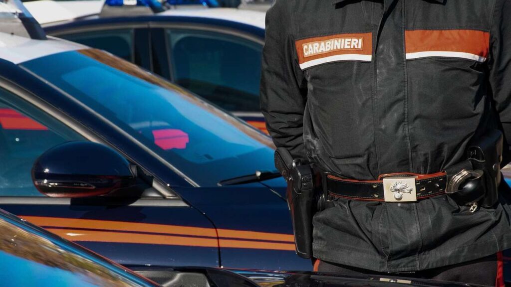 Carabinieri, ora arrivano se resti in casa di domenica - mandamentonotizie.it - 20250609