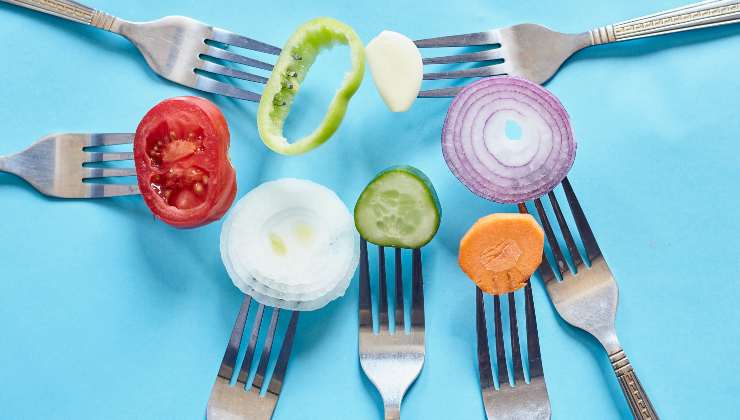 Cosa mangiare per dimagrire facilmente - mandamentonotizie.it - 20250624