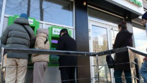 File agli sportelli bancomat - mandamentonotizie.it - 20250623