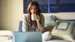 Multe per chi guarda i film in streaming - mandamentonotizie.it - 20250624