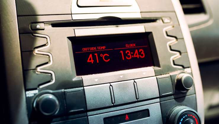 Perché si rischia la multa usando l'aria condizionata in auto - mandamentonotizie.it - 20250630