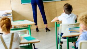 Scuola, si allungano le vacanze - mandamentonotizie.it - 20250605