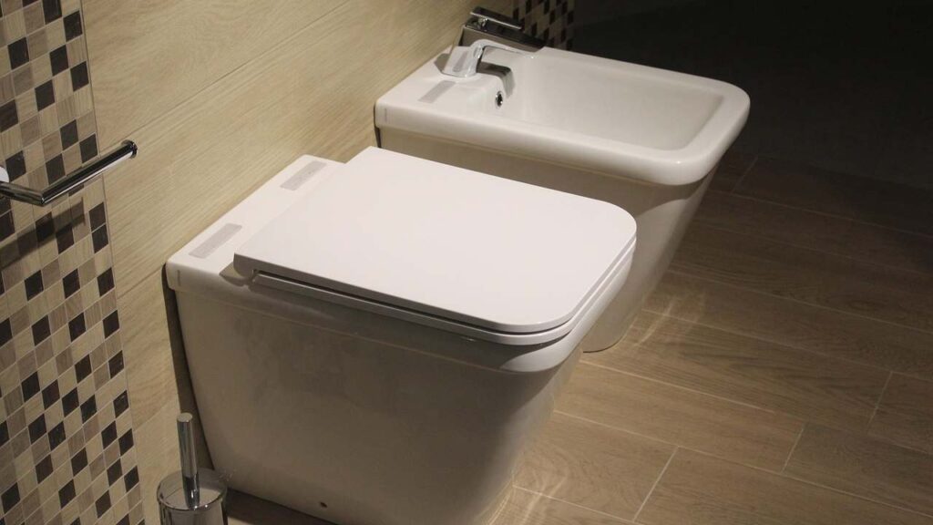 Bagno, perché usare la carta stagnola - mandamentonotizie.it - 20250702