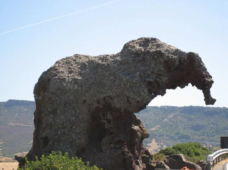 elephant rock sardegna