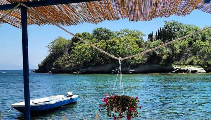 La spiaggia nascosta vicino Napoli - mandamentonotizie.it - 20250718