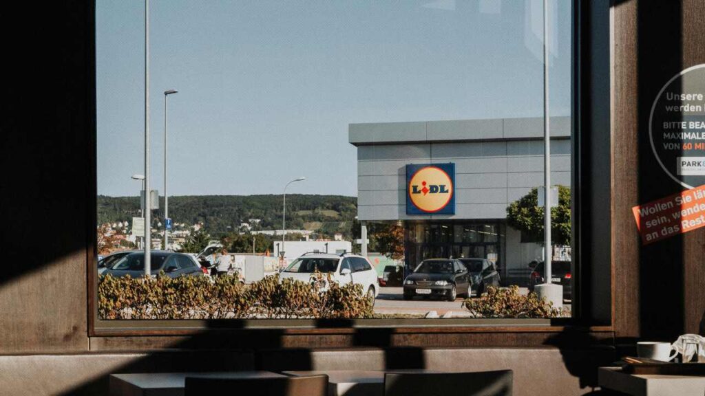 Lidl, così ti lavi l'auto con meno di 5 euro - mandamentonotizie.it - 20250721
