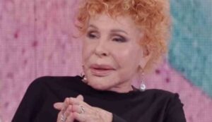 Ornella Vanoni paura dopo l'infarto - Mandamentonotizie.it (Fonte foto Instagram ornellavanoniofficialpage)