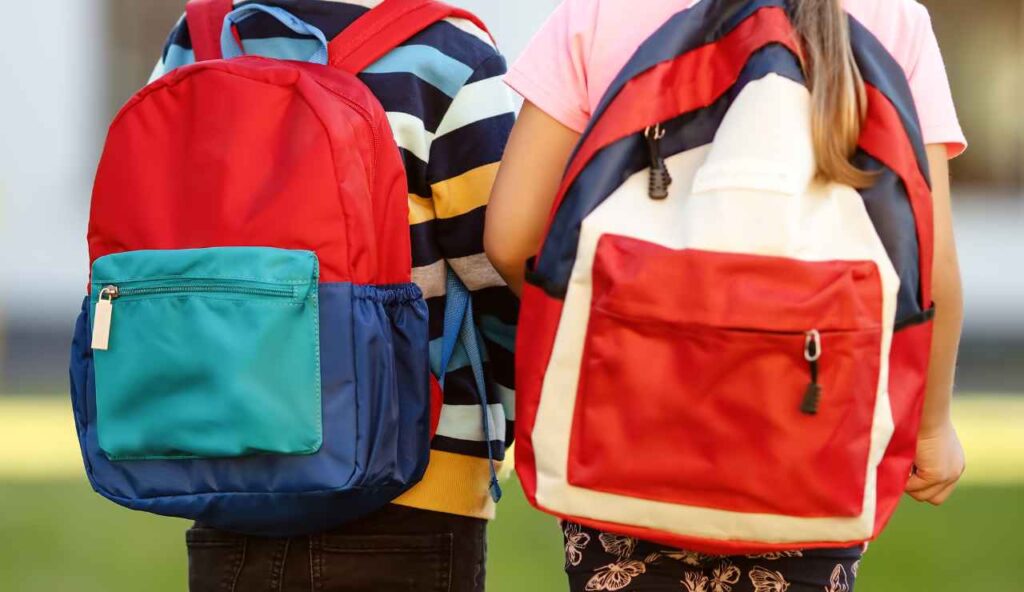 Scuola 700 euro in più per le famiglie degli italiani - Mandamentonotizie.it (Fonte foto Canva)