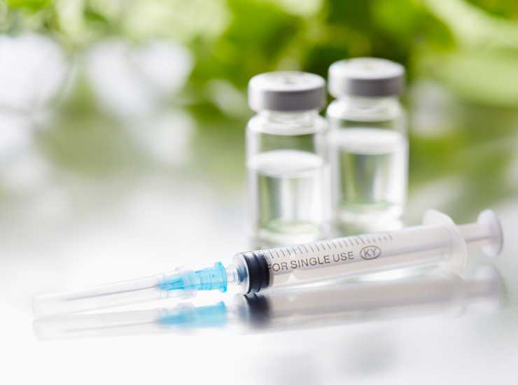 Vaccino astrazeneca rimborso mensile - Mandamentonotizie.it (Fonte foto Canva)