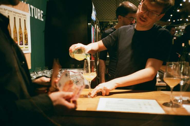 bar