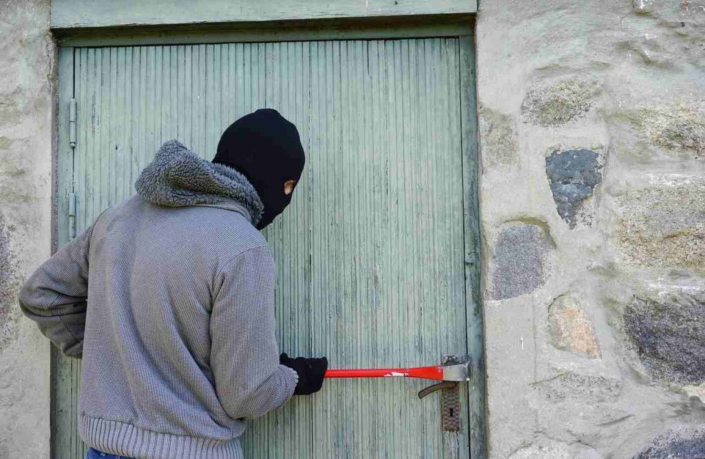 ladro in casa