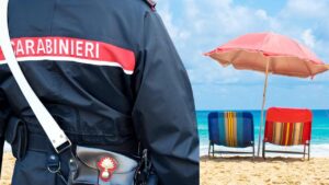 Ombrelloni abusivi sulla spiaggia